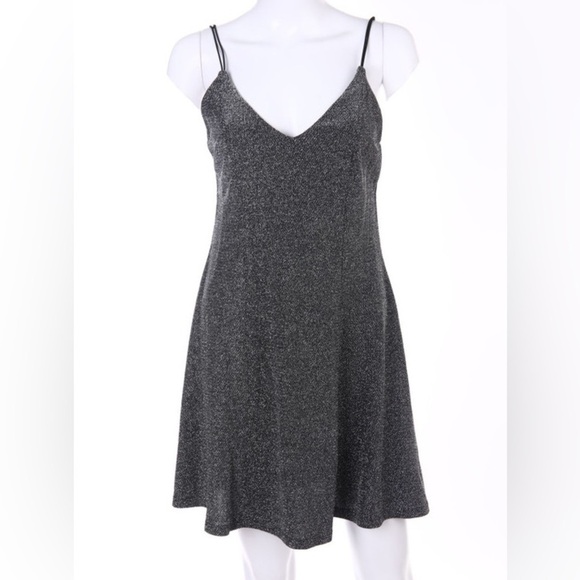 H&M Dresses & Skirts - Silver gray sparkly dress NYE dress